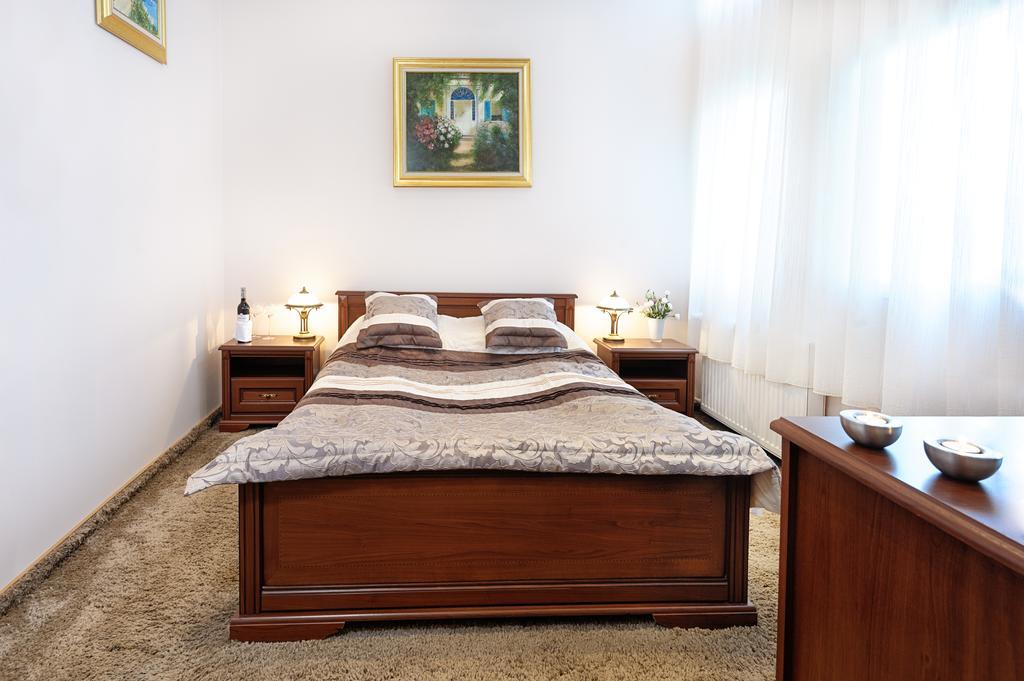 Apart Hotele Częstochowa Kamer foto